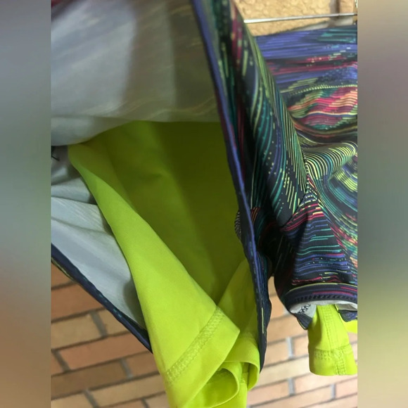 New Balance 3 Piece Athletic Gym Patterned Workout Girls Size 14 Large - Picture 5 of 7